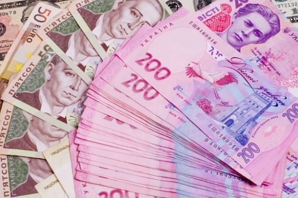 Шкільний бухгалтер на Черкащині привласнила більше 150 тисяч гривень