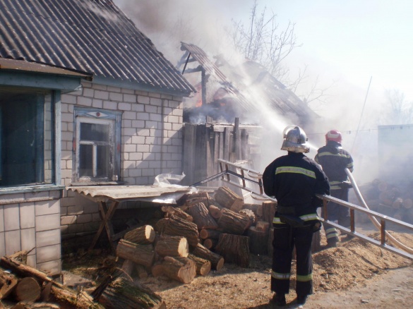 За добу на Черкащині ліквідовували 10 пожеж сухої трави