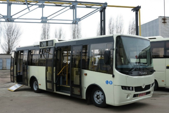 У Черкасах випробовують новий автобус (ВІДЕО)