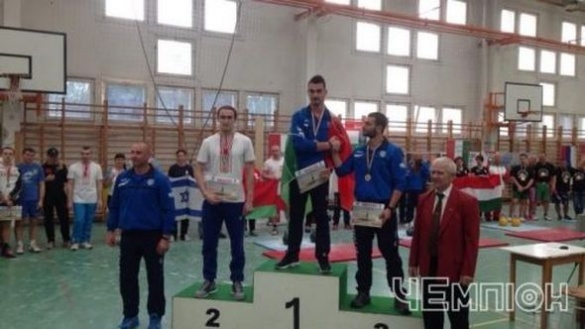 Черкащанин втретє став чемпіоном світу з гирьового спорту