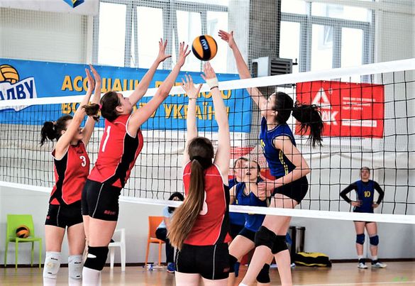 Черкаські школярки стали чемпіонками України із волейболу