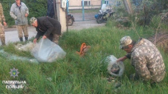 Мотоцикли та сітки: на Черкащині спіймали браконьєрів