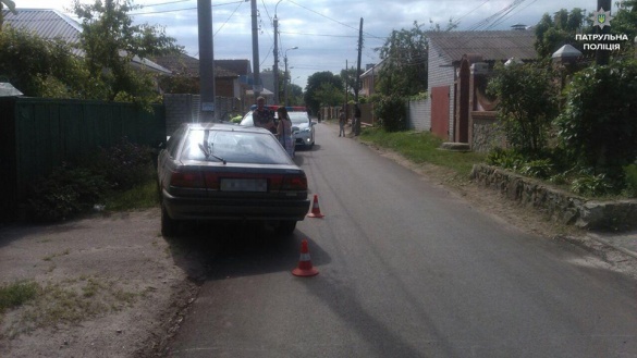 ДТП у Черкасах: автівка в’їхала в електроопору (фотофакт)