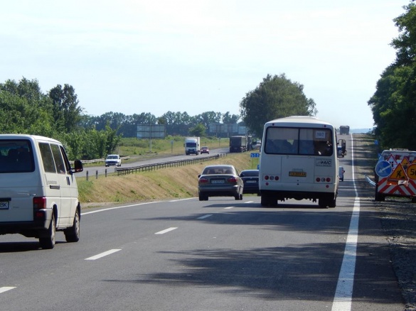 На Черкащині офіційно відкрили правий проїзд дороги Черкаси-Сміла