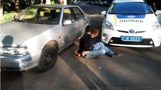 У Черкасах п’яний водій намагався втекти від поліції (ВІДЕО)