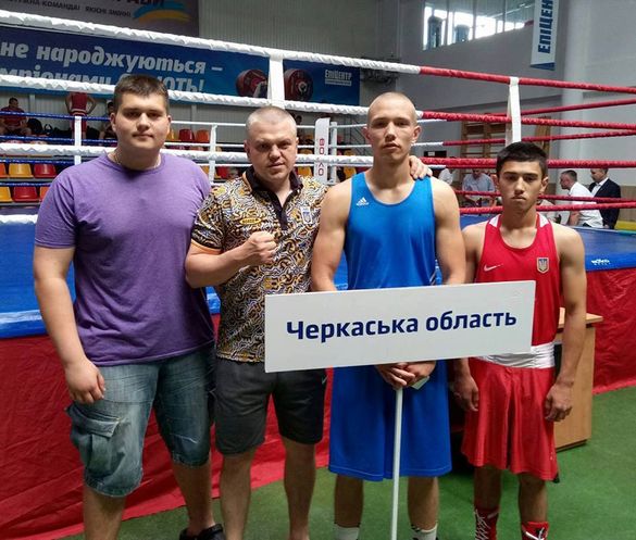 Черкаські боксери тріумфували на всеукраїнському рівні