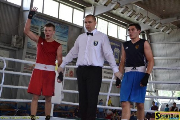Тріумф у ринзі: боксери із Черкаської області досягли історичного результату