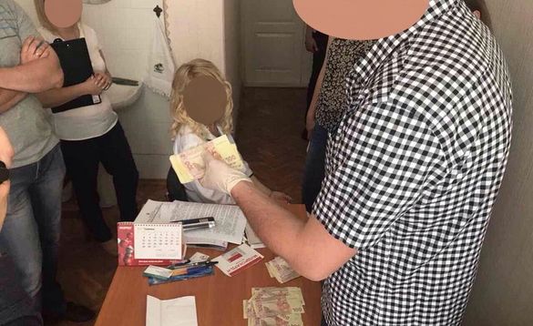 У Черкасах завідувачка відділення обласної лікарні постане перед судом за хабарництво