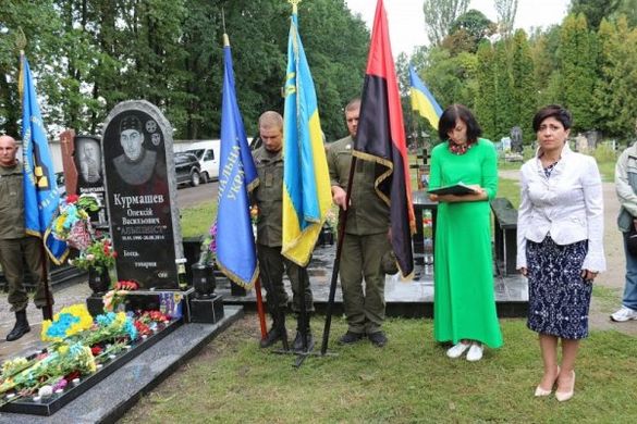 На Черкащині відкрили пам'ятник АТОвцю