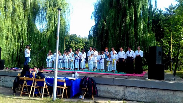 У черкаському парку пройшли святкові змагання з карате (ФОТО)