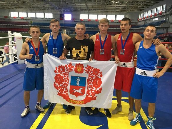 Історичний результат: боксери із Черкащини тріумфували на Кубку України