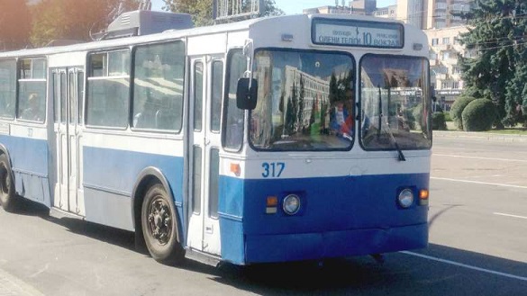 Із середини жовтня в Черкасах їздитимуть більше тролейбусів