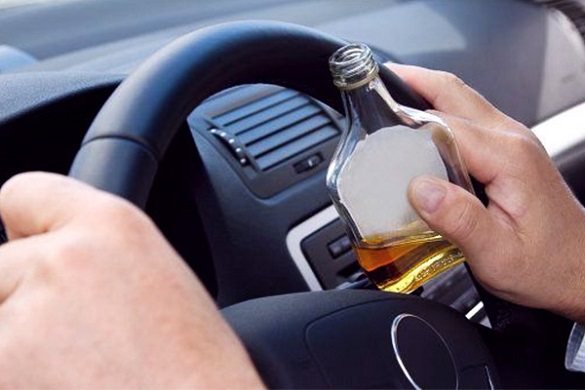 Черкасами їздив п'яний водій, який  перевищив норму алкоголю у 10 разів (ВІДЕО)
