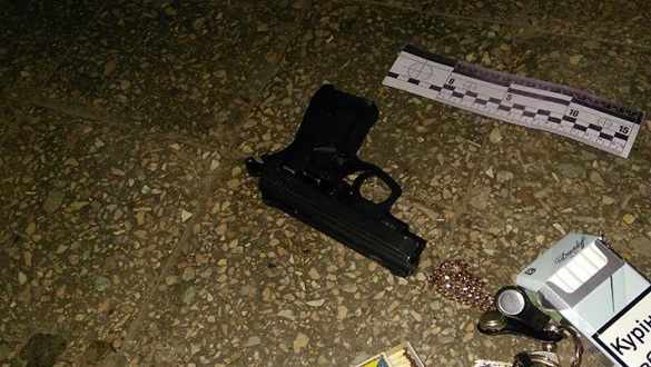 У Черкасах затримали нападника з пістолетом (ФОТО)