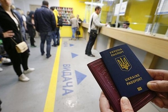Півроку безвізу: черкащани облюбували ближнє зарубіжжя та оформили майже вдвічі більше паспортів