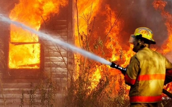 На Черкащині внаслідок пожежі чоловік отримав значні опіки (ВІДЕО)