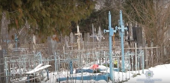 Обкрадав кладовища: на Черкащині затримали вандала