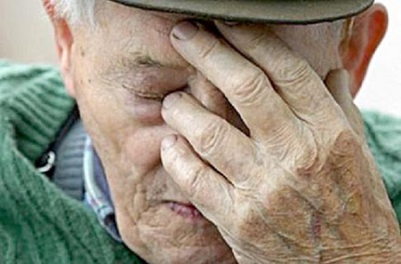 Напади на пенсіонерів продовжуються: на Черкащині у власному домі побили та обікрали дідуся