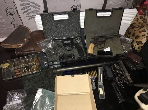 Житель Черкащини вивозив зброю із зони АТО та продавав її у п'яти областях (ФОТО)