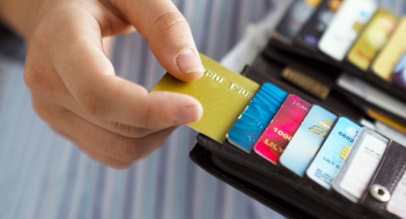 Шахраї крадуть SIM-картки черкащан, привласнюючи собі фінансові номера. Що робити і як зберегти гроші?
