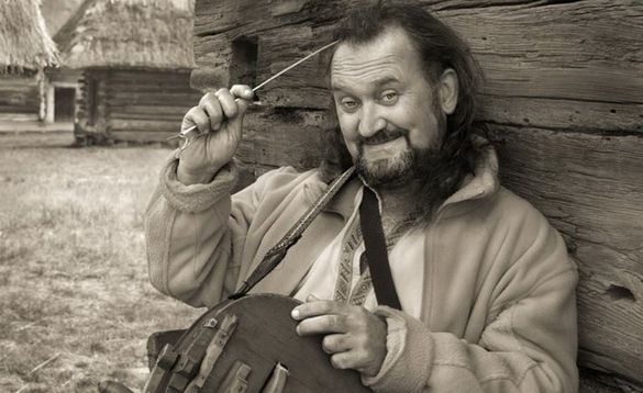 У відомого казкаря із Черкащини викрали музичний інструмент