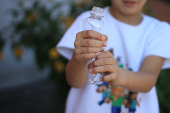 На Черкащині діти навчають місцевих жителів сортувати сміття