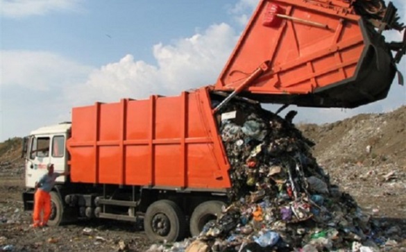 Черкаські комунальники хочуть придбати сучасний сміттєвоз за майже чотири мільйони гривень