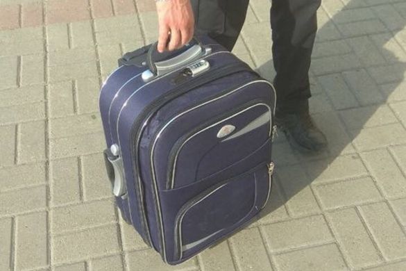Патрульні знайшли зниклу валізу в Черкасах (ФОТО)