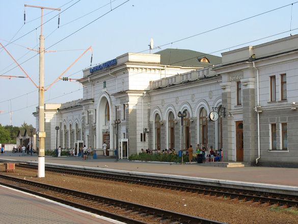 На Черкащині стався курйозний випадок із пасажирами, які не встигли на поїзд (ВІДЕО)