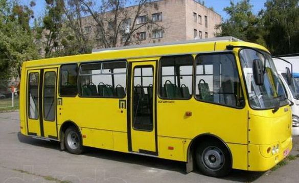 Двоє черкаських перевізників не випускають автобуси на маршрут