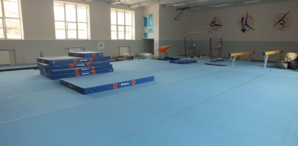 У Черкасах до старту навчального року готують новий гімнастичний зал