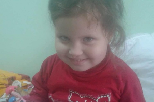 На Черкащині трирічна дівчинка, що захворіла на рак крові, потребує допомоги
