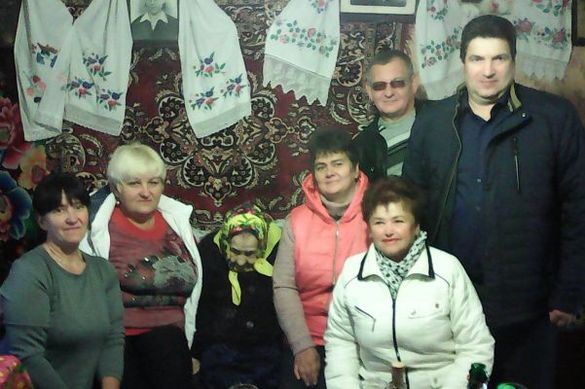 У Черкаській області довгожителька відсвяткувала 105 років
