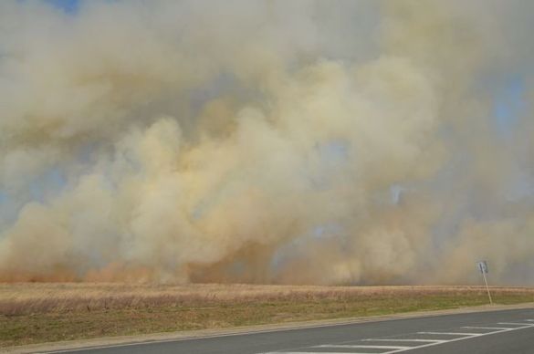 На Черкащині жителям міста доводиться вдихати їдкий смог (ФОТО)