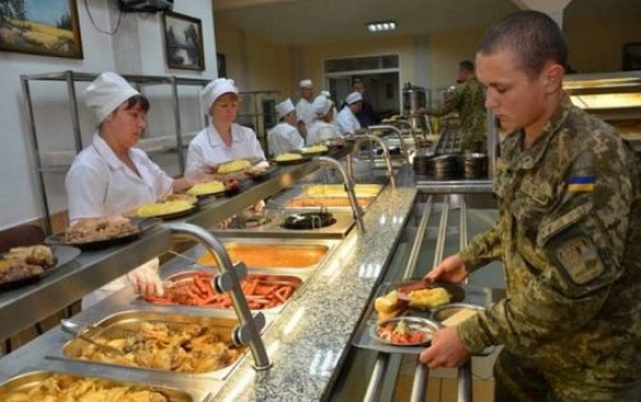 На нову систему харчування черкаські військові перейдуть з 2019 року