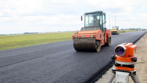 Уряд проводить масштабні ремонти доріг, які не ремонтувалися роками