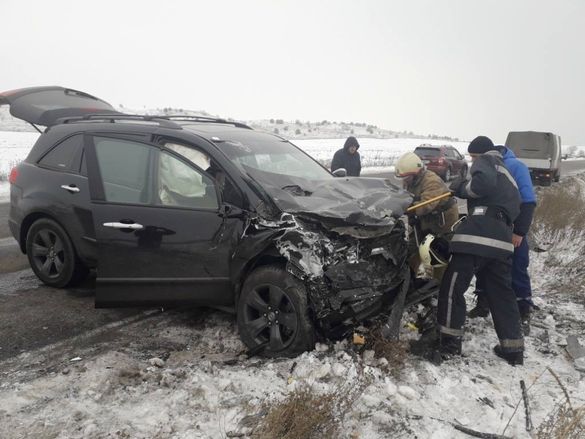 Розтрощені автівки та двоє жертв: на Черкащині сталася смертельна ДТП (ВІДЕО)