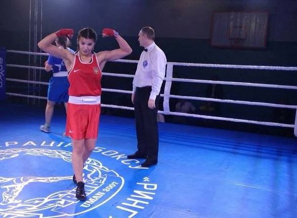 Боксерка з Черкащини стала найсильнішою на ринзі чемпіонату України