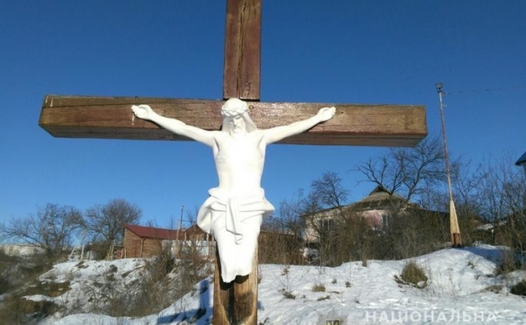 У Черкаській області познущалися із пам'ятника Ісуса Христа (ВІДЕО)