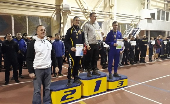 Рятувальник із Черкащини виборов бронзу на чемпіонаті України з гирьового спорту