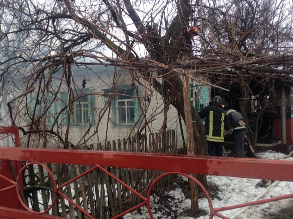 На Черкащині ледь не згорів житловий будинок
