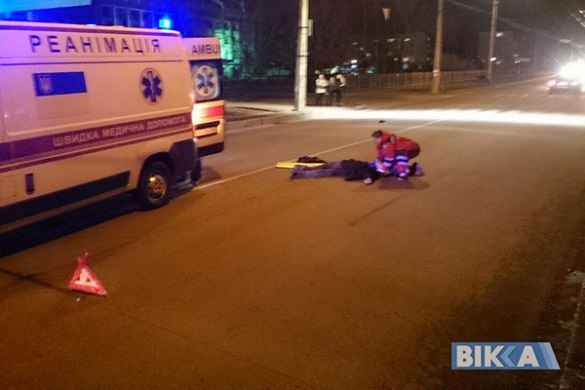 На черкаському перехресті таксист збив пішохода (ФОТО)