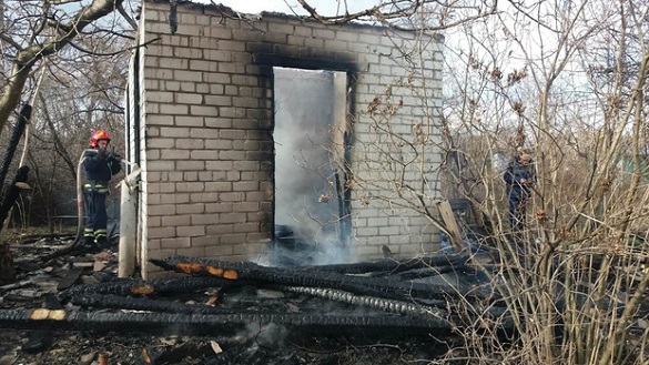 Невідомі у Черкасах підпалили житловий будинок (ФОТО)