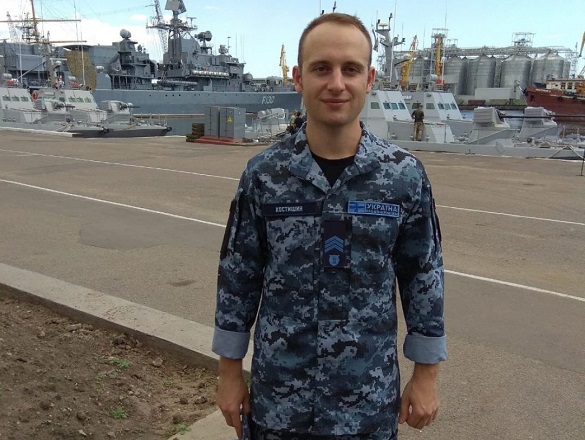 Полоненому моряку з Черкащини продовжили термін тримання під вартою