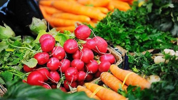 На черкаських ринках виявили перевищення вмісту нітратів в овочах (ВІДЕО)