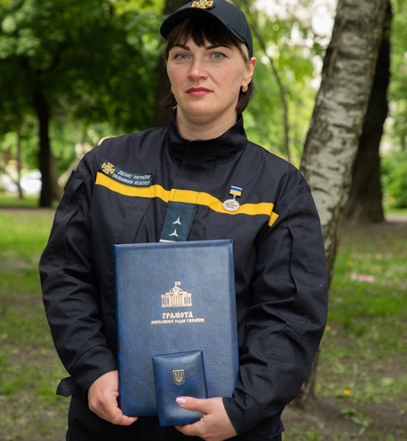 Міністр МВС Аваков нагородив рятувальницю з Черкащини