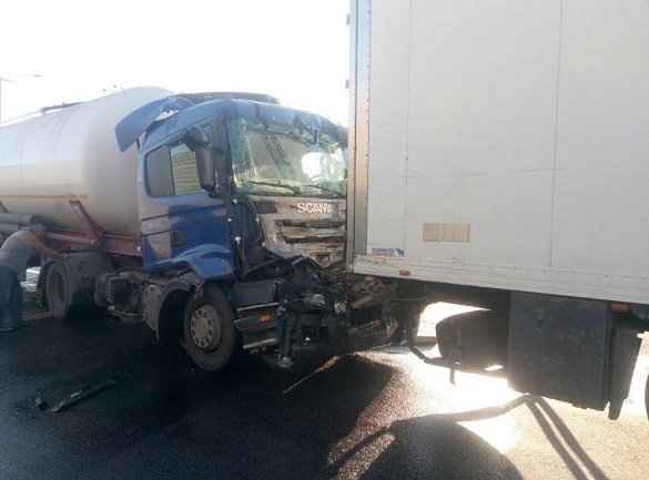 На Черкащині зіткнулися дві вантажівки (ФОТО)