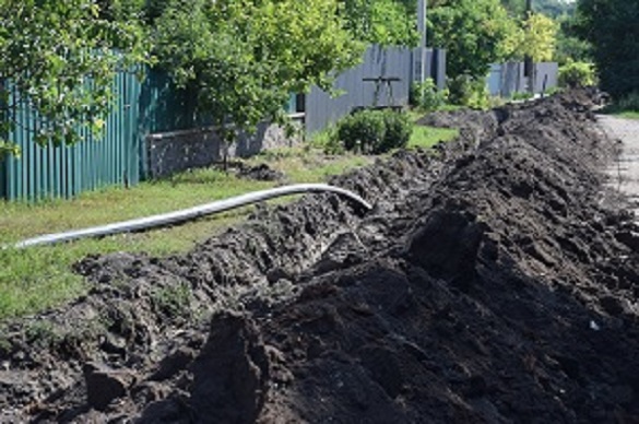 Зрушили з місця: у Шполі будують новий водогін