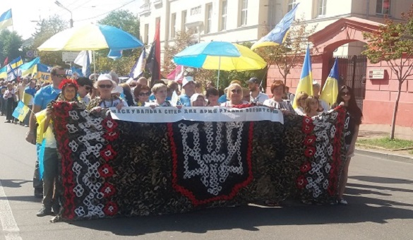 Волонтери з Черкащини відзначилися на Марші гідності в Києві