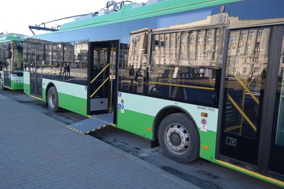 Мер Черкас заявив, що почав перемовини про отримання кредиту на нові тролейбуси
